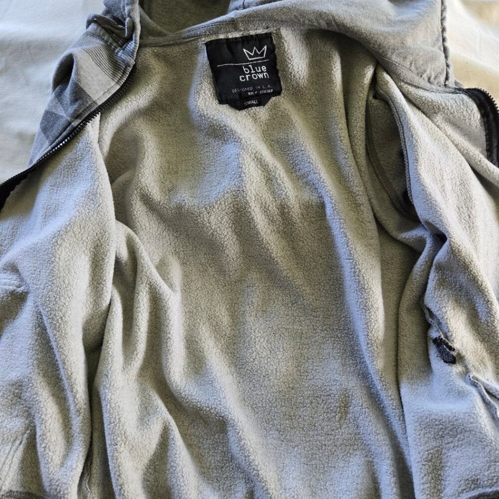 Sweatshirt - Picture 3 of 3